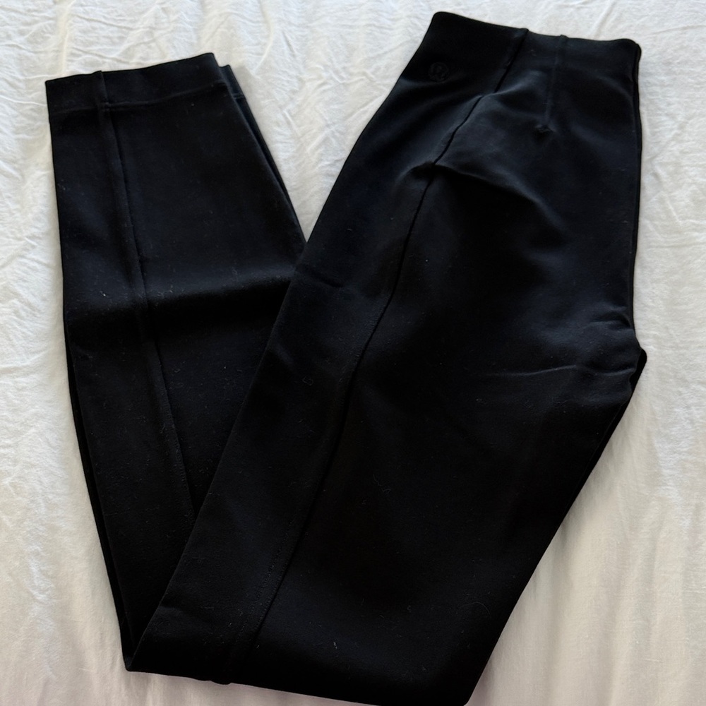 Lululemon stretch knit high-rise pull on pant regular